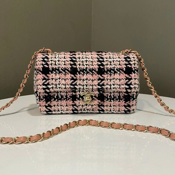 Chanel Pink and Black Tweed mini Shoulder Bag - Picture 1 of 10